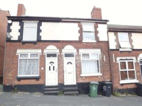 2 bedroom Terraced t...